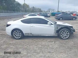 2016 Hyundai Genesis Coupe 3.8L Base with VIN KMHHT6KJ1GU134260, listed as a IAAI auction lot 41948319 with 154,259 mi miles. Bid and sale history available at carsss.com. Image 14.