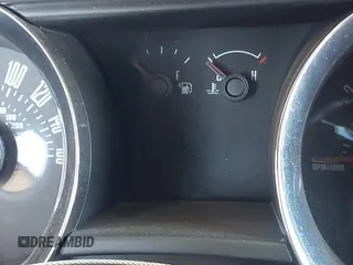 2013 Ford Mustang V6 с VIN 1ZVBP8AM4D5276112, выставлен на аукционе IAAI как лот 42543725 с пробегом Не указан миль и . История ставок и продаж доступна на DreamBid. Изображение 16.