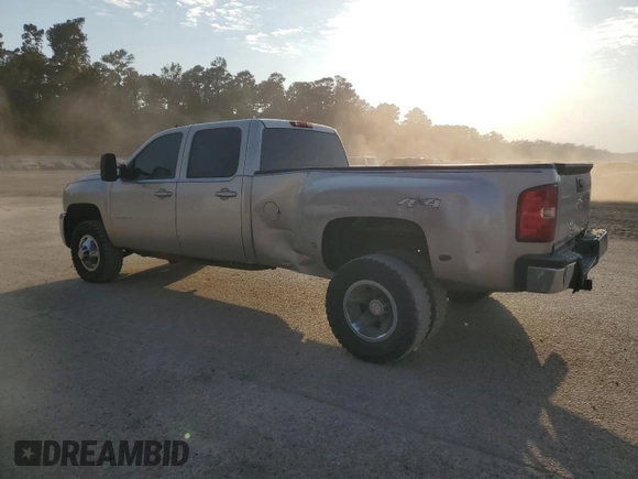 2008 Chevrolet Silverado 3500HD DRW LTZ with VIN 1GCJK33608F111611, listed as a Copart auction lot 76244664 with 287,483 mi miles and Salvage Title. Bid and sale history available at carsss.com. Image 2.
