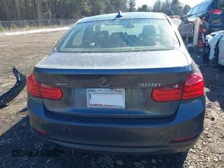 2015 BMW 3 Series 328i xDrive with VIN WBA3B5G55FNS12116, listed as a IAAI auction lot 41393965 with 118,878 mi miles. Bid and sale history available at carsss.com. Image 17.