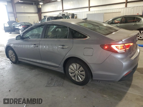 2017 Hyundai Sonata Hybrid SE with VIN KMHE24L19HA048576, listed as a Copart auction lot 53164213 with 101,715 mi miles. Bid and sale history available at carsss.com. Image 2.