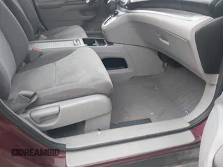 2013 Honda CR-V LX z VIN 5J6RM3H30DL013406, wystawiony jako IAAI lot #42465336 z przebiegiem 218 453 mil mil oraz . Historia ofert i sprzedaży dostępna na DreamBid. Obrazek 5.