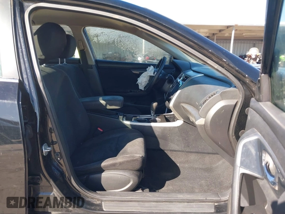 2014 Nissan Altima S with VIN 1N4AL3AP0EC284735, listed as a IAAI auction lot 41212568 with 194,625 mi miles and . Bid and sale history available at DreamBid. Image 5.