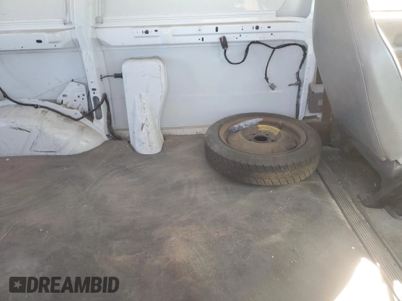 1994 Ford Aerostar z VIN 1FTDA34U9RZA67640, wystawiony jako Copart lot #47592245 z przebiegiem 70 262 mil mil oraz Czysty tytuł • Clean title. Historia ofert i sprzedaży dostępna na DreamBid. Obrazek 11.