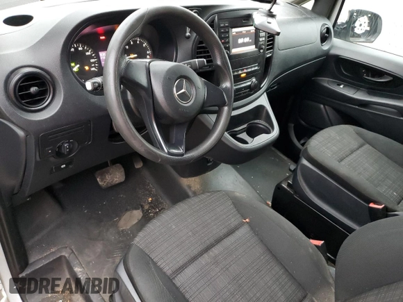 2019 Mercedes-Benz Metris Cargo z VIN WD3PG2EAXK3542077, wystawiony jako Copart lot #70091533 z przebiegiem 108 024 mil mil oraz . Historia ofert i sprzedaży dostępna na DreamBid. Obrazek 8.