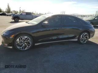 2024 Hyundai Ioniq 6 SEL z VIN KMHM34AA3RA073809, wystawiony jako Copart lot #42165385 z przebiegiem 8 866 mil mil oraz Szkoda całkowita • Salvage title. Historia ofert i sprzedaży dostępna na DreamBid. Obrazek 1.