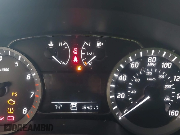 2014 Nissan Sentra SV with VIN 3N1AB7AP7EL653005, listed as a IAAI auction lot 42530708 with 164,017 mi miles and . Bid and sale history available at DreamBid. Image 7.