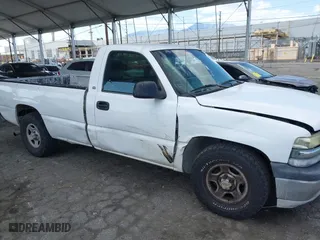 2002 Chevrolet Silverado 1500 with VIN 1GCEC14V82Z236404, listed as a IAAI auction lot 41970241 with 240,265 mi miles. Bid and sale history available at carsss.com. Image 6.