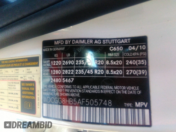 2010 Mercedes-Benz GLK GLK 350 with VIN WDCGG8HB5AF505748, listed as a IAAI auction lot 40982801 with 172,371 mi miles. Bid and sale history available at carsss.com. Image 9.