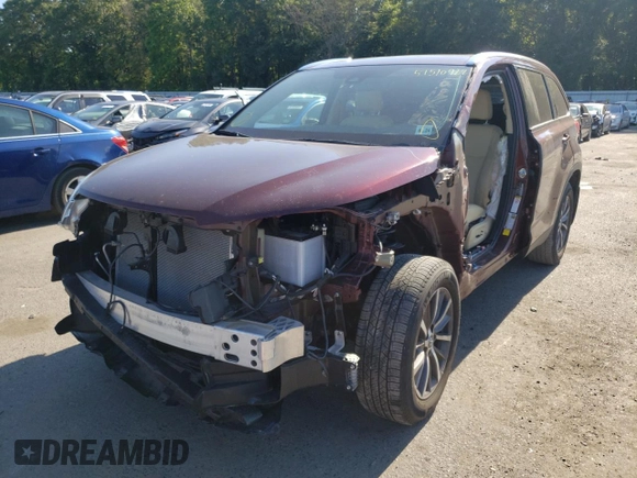 2019 Toyota Highlander SE with VIN 5TDJZRFH5KS983821, listed as a Copart auction lot 57510922 with 21,774 mi miles and Salvage title. Bid and sale history available at DreamBid. Image 2.