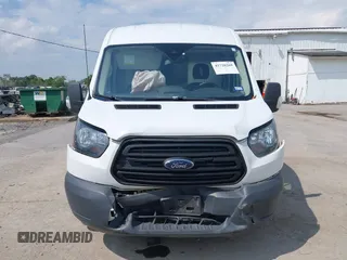 2018 Ford Transit z VIN 1FTYE1CM1JKA97062, wystawiony jako IAAI lot #42728269 z przebiegiem 103 586 mil mil oraz . Historia ofert i sprzedaży dostępna na DreamBid. Obrazek 6.