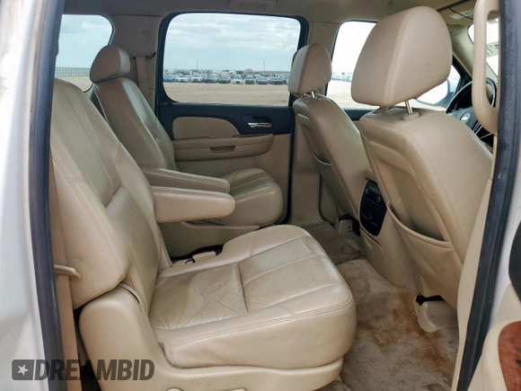 2008 Chevrolet Suburban 2LT with VIN 3GNFC16098G119713, listed as a Copart auction lot 62427785 with 278,656 mi miles and Clean title. Bid and sale history available at DreamBid. Image 11.