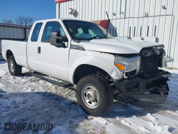 2013 Ford F-250 XL with VIN 1FT7X2B68DEB77475, listed as a IAAI auction lot 41609807 with 212,864 mi miles and . Bid and sale history available at DreamBid. Image 1.