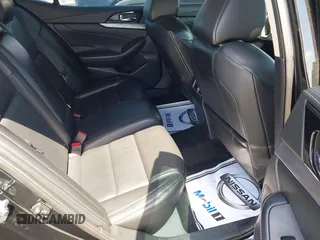 2016 Nissan Maxima SL z VIN 1N4AA6AP1GC381727, wystawiony jako IAAI lot #42275430 z przebiegiem 89 529 mil mil oraz . Historia ofert i sprzedaży dostępna na DreamBid. Obrazek 8.