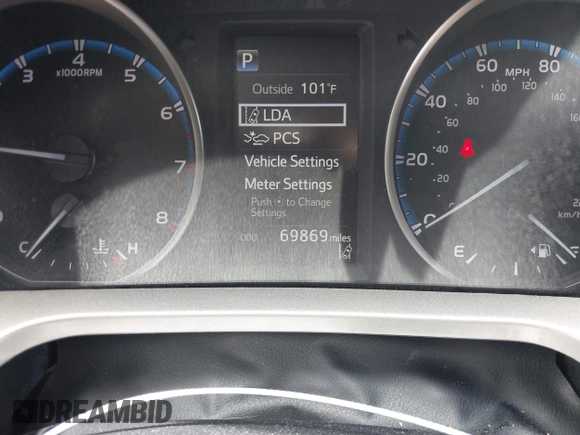 2018 Toyota RAV4 LE с VIN 2T3BFREV9JW850710, выставлен на аукционе IAAI как лот 42261615 с пробегом 69 869 миль миль и . История ставок и продаж доступна на DreamBid. Изображение 7.