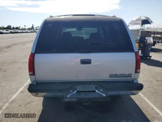 1995 Chevrolet Tahoe with VIN 1GNEK13K6SJ415105, listed as a Copart auction lot 65960124 with 219,821 mi miles and Salvage Title. Bid and sale history available at carsss.com. Image 6.