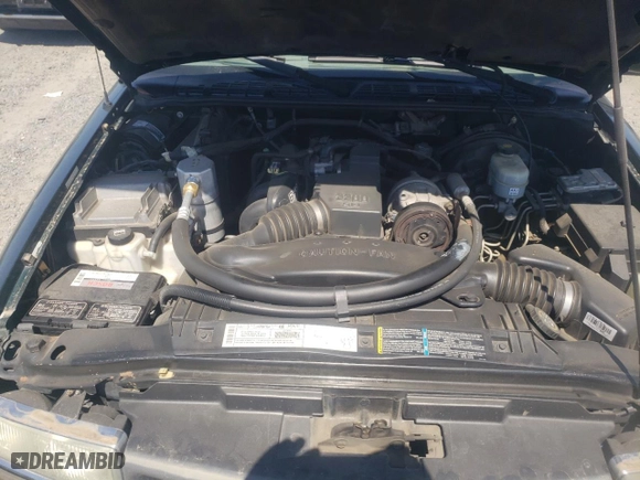 2003 Chevrolet S-10 with VIN 1GCCS19H638267297, listed as a Copart auction lot 69115764 with 53,056 mi miles and Salvage Title. Bid and sale history available at carsss.com. Image 11.