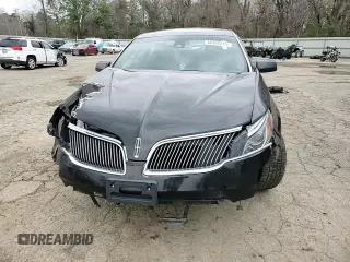 2013 Lincoln MKS z VIN 1LNHL9DKXDG612368, wystawiony jako Copart lot #48328215 z przebiegiem 108 788 mil mil oraz Szkoda całkowita • Salvage title. Historia ofert i sprzedaży dostępna na DreamBid. Obrazek 11.