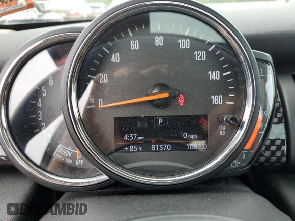 2018 MINI Hardtop Cooper S with VIN WMWXP7C57J2A49227, listed as a Copart auction lot 64254734 with 81,370 mi miles and Salvage Title. Bid and sale history available at DreamBid. Image 9.