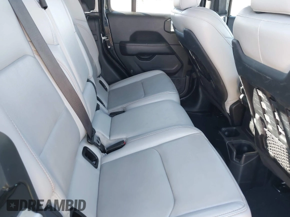 2022 Jeep Gladiator Mojave with VIN 1C6JJTEG7NL180485, listed as a IAAI auction lot 41030779 with 41,445 mi miles and . Bid and sale history available at DreamBid. Image 8.