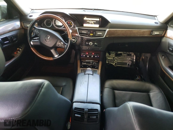 2010 Mercedes-Benz E 350 Luxury with VIN WDDHF5GB3AA132788, listed as a Copart auction lot 52575595 with 121,476 mi miles and Salvage Title. Bid and sale history available at carsss.com. Image 8.
