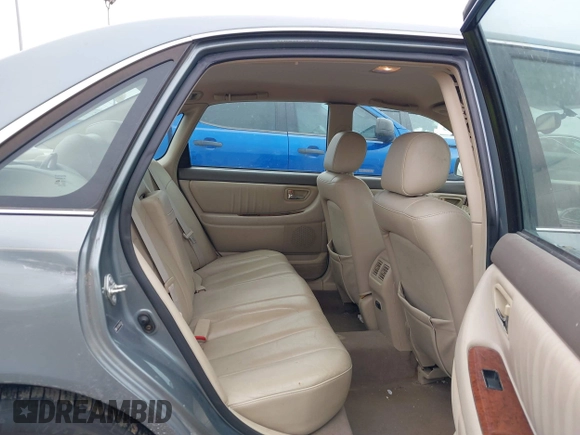 2004 Toyota Avalon XL with VIN 4T1BF28B84U370390, listed as a IAAI auction lot 41351151 with 242,910 mi miles and . Bid and sale history available at DreamBid. Image 8.