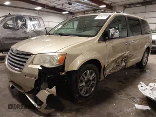 2010 Chrysler Town & Country Limited with VIN 2A4RR7DX5AR386462, listed as a IAAI auction lot 41781713 with 183,091 mi miles and . Bid and sale history available at carsss.com. Image 19.