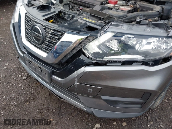 2018 Nissan Rogue SV z VIN KNMAT2MV4JP617844, wystawiony jako IAAI lot #42142365 z przebiegiem 54 001 mil mil oraz . Historia ofert i sprzedaży dostępna na DreamBid. Obrazek 6.