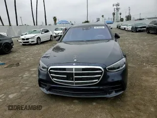 2022 Mercedes-Benz S 500 z VIN W1K6G6DB5NA110800, wystawiony jako Copart lot #48789035 z przebiegiem Nie podano mil oraz Szkoda całkowita • Salvage title. Historia ofert i sprzedaży dostępna na DreamBid. Obrazek 11.