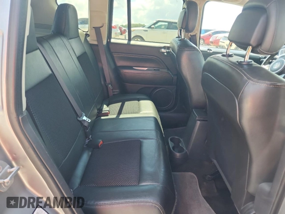 2017 Jeep Compass Latitude с VIN 1C4NJCEB6HD160516, выставлен на аукционе Copart как лот 62906545 с пробегом Не указан миль и Списание • Salvage title. История ставок и продаж доступна на DreamBid. Изображение 11.