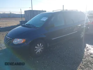 2006 Chrysler Town & Country Touring with VIN 2A4GP54L46R805276, listed as a IAAI auction lot 41036582 with 145,534 mi miles and . Bid and sale history available at DreamBid. Image 2.