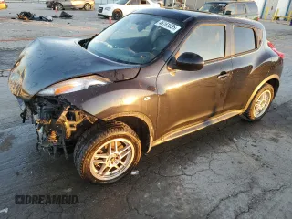 2013 Nissan Juke SL z VIN JN8AF5MV4DT221938, wystawiony jako Copart lot #46161055 z przebiegiem 84 652 mil mil oraz Szkody całkowita. Historia ofert i sprzedaży dostępna na DreamBid. Obrazek 1.