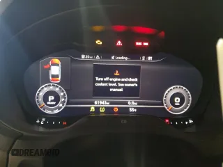 2018 Audi RS 3 z VIN WUABWHFF8J1905635, wystawiony jako Copart lot #73159134 z przebiegiem 61 943 mil mil oraz Szkoda całkowita • Salvage title. Historia ofert i sprzedaży dostępna na DreamBid. Obrazek 9.