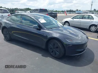 2025 Tesla Model 3 Long Range with VIN 5YJ3E1EA9SF987532, listed as a IAAI auction lot 42395762 with 1,531 mi miles and . Bid and sale history available at DreamBid. Image 1.