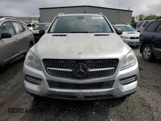 2013 Mercedes-Benz M ML 350 with VIN 4JGDA5HB5DA199303, listed as a Copart auction lot 54686075 with 89,994 mi miles and Clean Title. Bid and sale history available at carsss.com. Image 5.