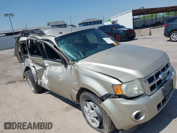 2012 Ford Escape XLT z VIN 1FMCU0DG6CKB90979, wystawiony jako IAAI lot #41972124 z przebiegiem Nie podano mil oraz . Historia ofert i sprzedaży dostępna na DreamBid. Obrazek 6.