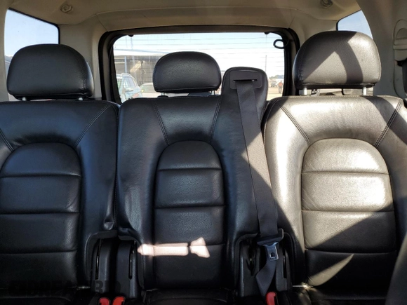 2004 Ford Explorer with VIN 1FMDU75K54UA36401, listed as a Copart auction lot 71855834 with 236,547 mi miles and Salvage title. Bid and sale history available at DreamBid. Image 10.