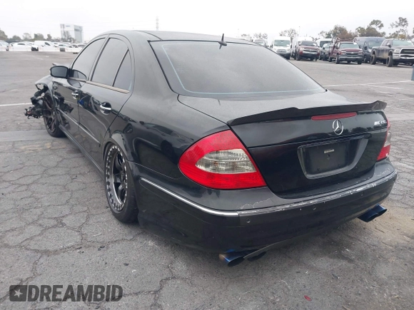 2004 Mercedes-Benz E 55 AMG with VIN WDBUF76J64A522266, listed as a IAAI auction lot 42178375 with 191,296 mi miles and . Bid and sale history available at carsss.com. Image 3.