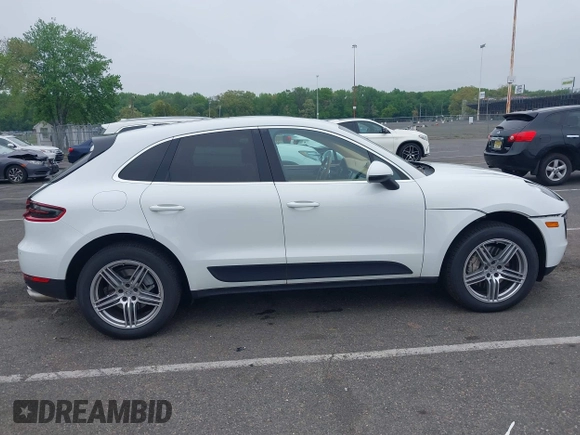 2015 Porsche Macan S with VIN WP1AB2A58FLB74358, listed as a IAAI auction lot 42190334 with 99,808 mi miles and . Bid and sale history available at DreamBid. Image 13.