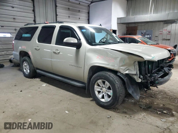 2014 Chevrolet Suburban LT with VIN 1GNSKJE72ER231913, listed as a Copart auction lot 56157745 with 207,159 mi miles and Non Repairable. Bid and sale history available at DreamBid. Image 4.