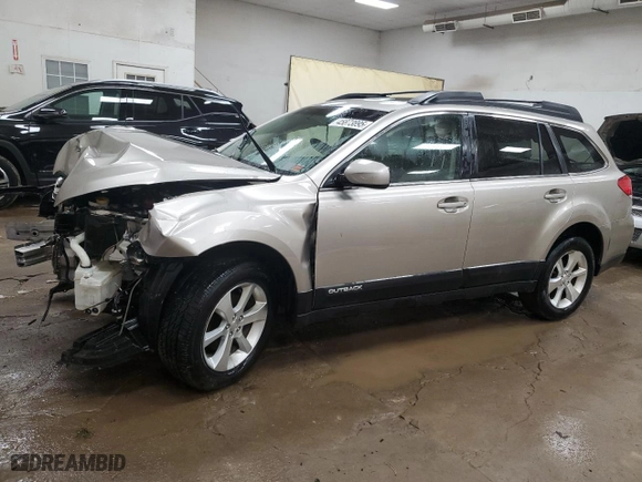 2014 Subaru Outback 2.5i Limited with VIN 4S4BRCLC2E3319911, listed as a Copart auction lot 45873895 with 161,076 mi miles and Clean Title. Bid and sale history available at carsss.com. Image 1.