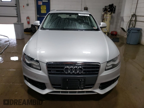 2009 Audi A4 z VIN WAUGF98K49A167487, wystawiony jako Copart lot #70488014 z przebiegiem 68 446 mil mil oraz Szkoda całkowita • Salvage title. Historia ofert i sprzedaży dostępna na DreamBid. Obrazek 5.
