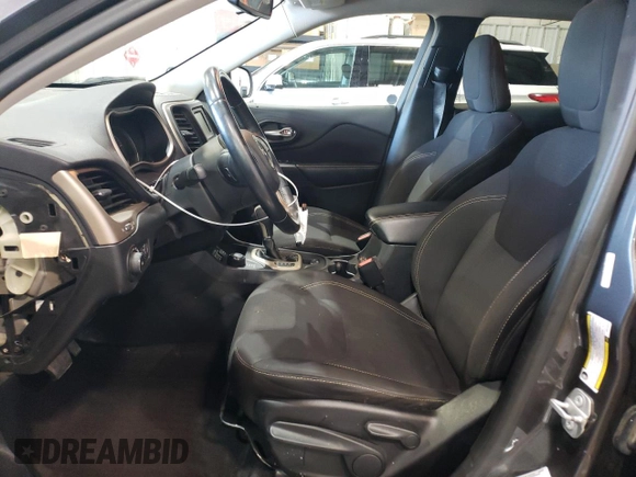 2016 Jeep Cherokee Latitude with VIN 1C4PJMCS4GW239803, listed as a Copart auction lot 49845735 with 104,306 mi miles and Salvage Title. Bid and sale history available at carsss.com. Image 7.