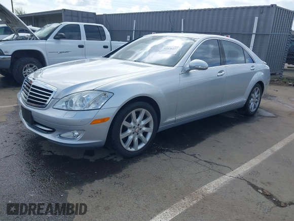 2008 Mercedes-Benz S 550 with VIN WDDNG71X18A153424, listed as a IAAI auction lot 41926237 with 88,869 mi miles and . Bid and sale history available at DreamBid. Image 17.