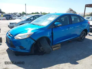 2013 Ford Focus SE z VIN 1FADP3F2XDL178239, wystawiony jako IAAI lot #42272364 z przebiegiem 108 773 mil mil oraz . Historia ofert i sprzedaży dostępna na DreamBid. Obrazek 17.