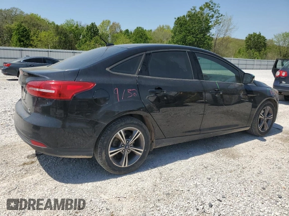 2018 Ford Focus SE z VIN 1FADP3FE5JL236330, wystawiony jako Copart lot #53145065 z przebiegiem 104 228 mil mil oraz Szkoda całkowita • Salvage title. Historia ofert i sprzedaży dostępna na DreamBid. Obrazek 3.