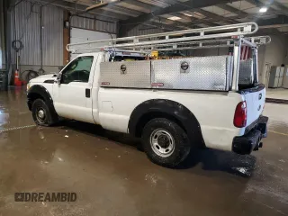 2011 Ford F-250 XL z VIN 1FTBF2A60BEA25184, wystawiony jako Copart lot #57188685 z przebiegiem 141 663 mil mil oraz Czysty tytuł • Clean title. Historia ofert i sprzedaży dostępna na DreamBid. Obrazek 2.