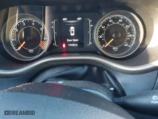 2015 Jeep Cherokee Latitude with VIN 1C4PJMCB3FW648891, listed as a IAAI auction lot 41065231 with 110,193 mi miles. Bid and sale history available at carsss.com. Image 7.
