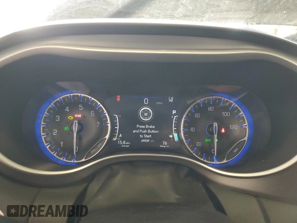 2022 Chrysler Pacifica Touring L with VIN 2C4RC1BG3NR195099, listed as a Copart auction lot 54214885 with 69,039 mi miles and Salvage title. Bid and sale history available at DreamBid. Image 9.