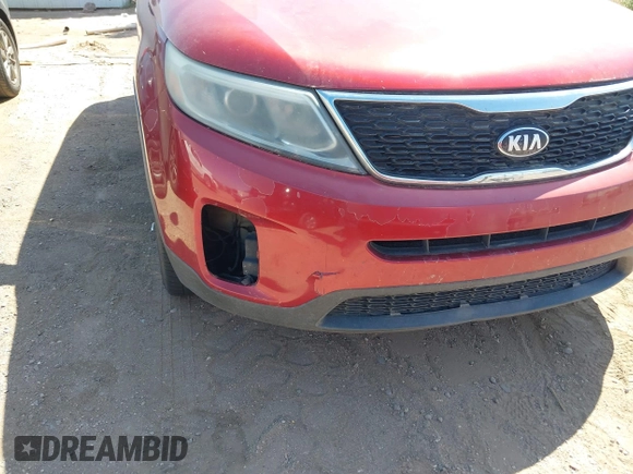 2014 Kia Sorento LX with VIN 5XYKT4A6XEG483251, listed as a IAAI auction lot 41987309 with 237,559 mi miles. Bid and sale history available at carsss.com. Image 6.